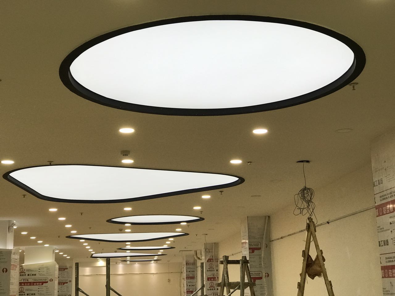 軟膜天花吊頂什么材料好？