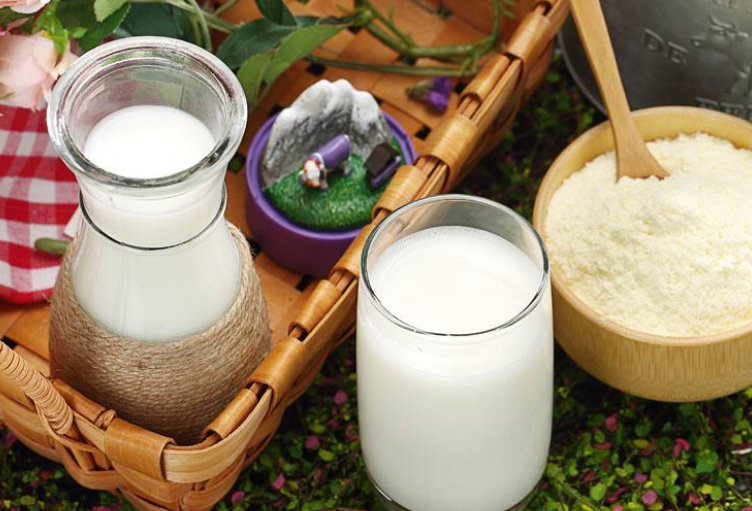 愛他美白金版真的好嗎？愛他美奶粉怎么沖？